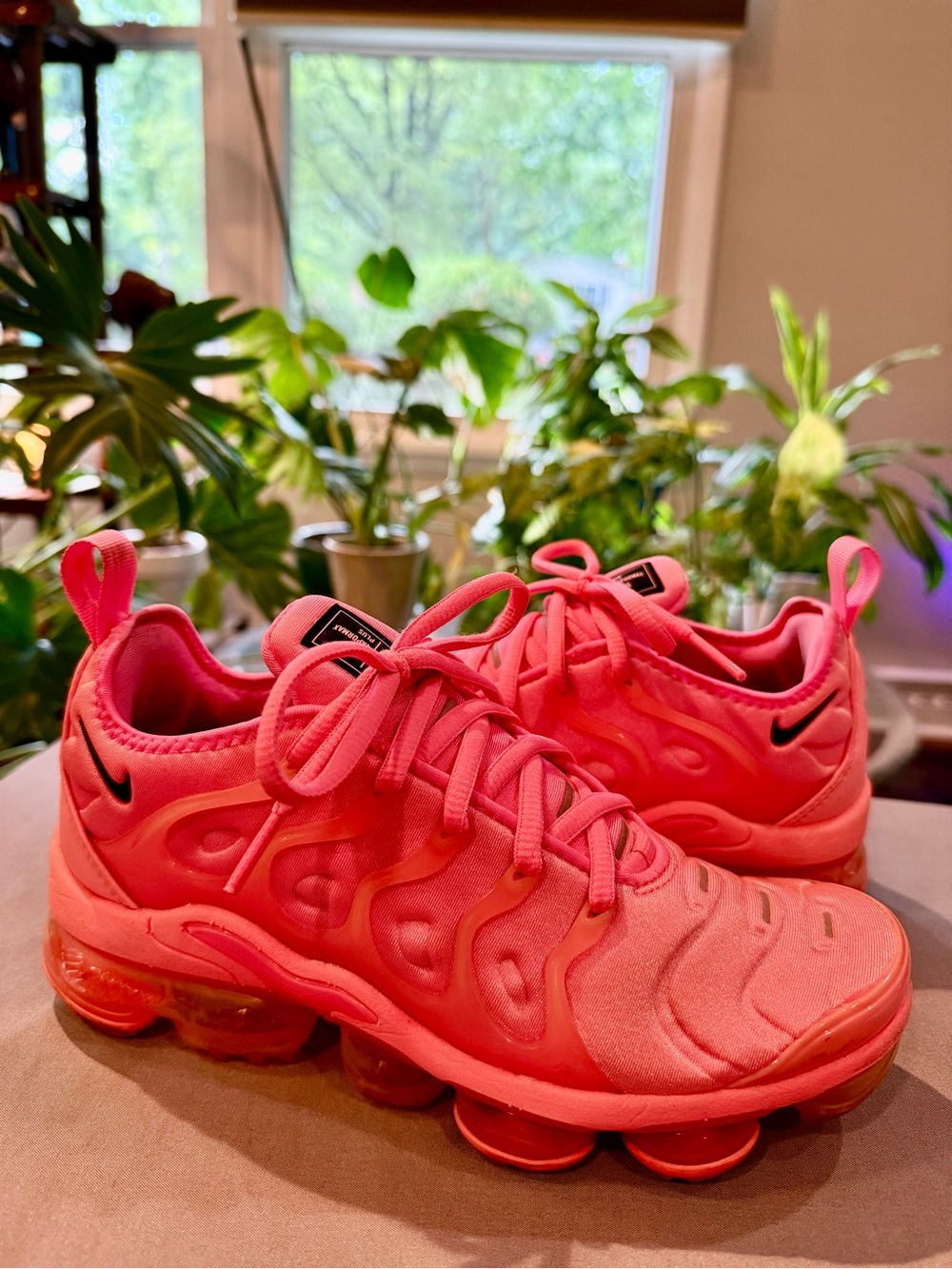 Nike Air Max Women’s Hot Pink Athletic Sneakers with Black Swoosh Vapormax Plus